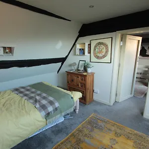  Homestay Cross